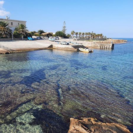 Casa Vacanza Tra Cielo E Mare Custonaci Exterior foto